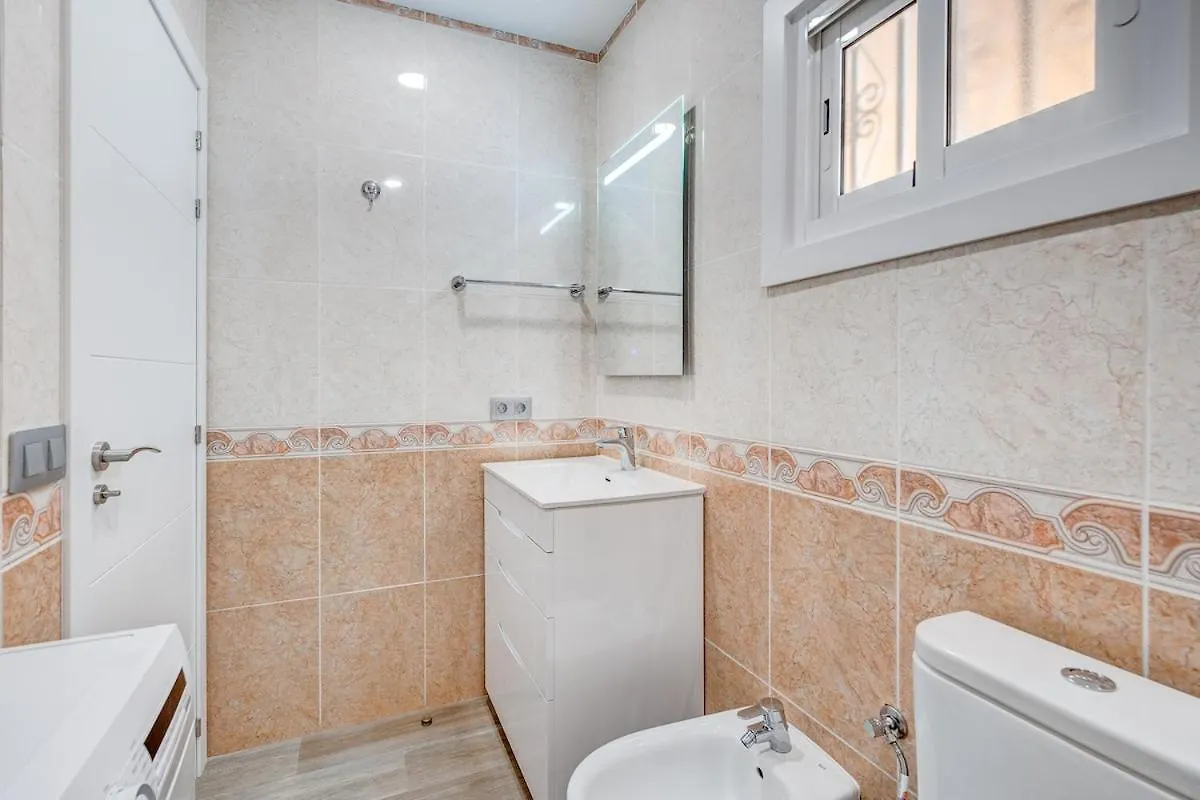 Modern Sunny Apartment 100M From The Beach Los Cristianos